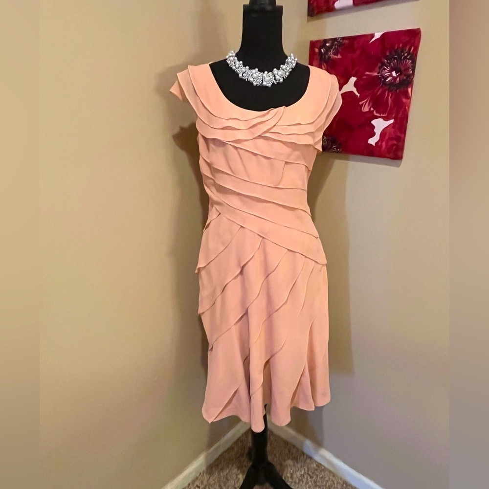 Adrianna Papell Elegant Peach Cap Sleeve Cocktail Dress, size 6